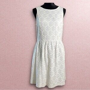 KENSIE White Floral Lace Dress - Size Medium